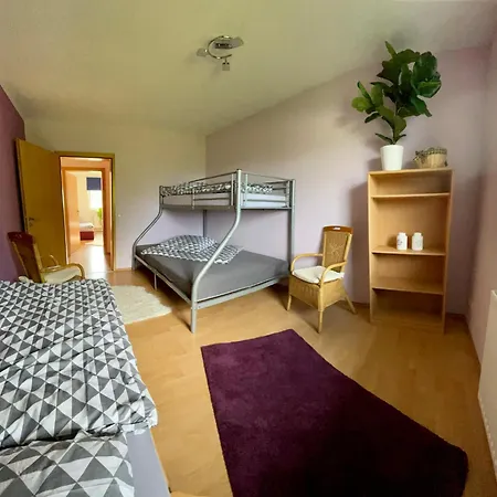 Apartment Gemuetliche Und Geraeumige In Universitaetsnaehe Ilmenau