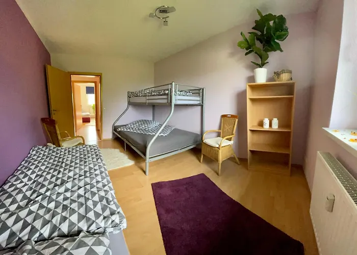 Apartment Gemuetliche Und Geraeumige In Universitaetsnaehe Ilmenau