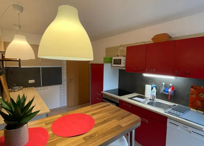 Apartment Gemuetliche Und Geraeumige In Universitaetsnaehe